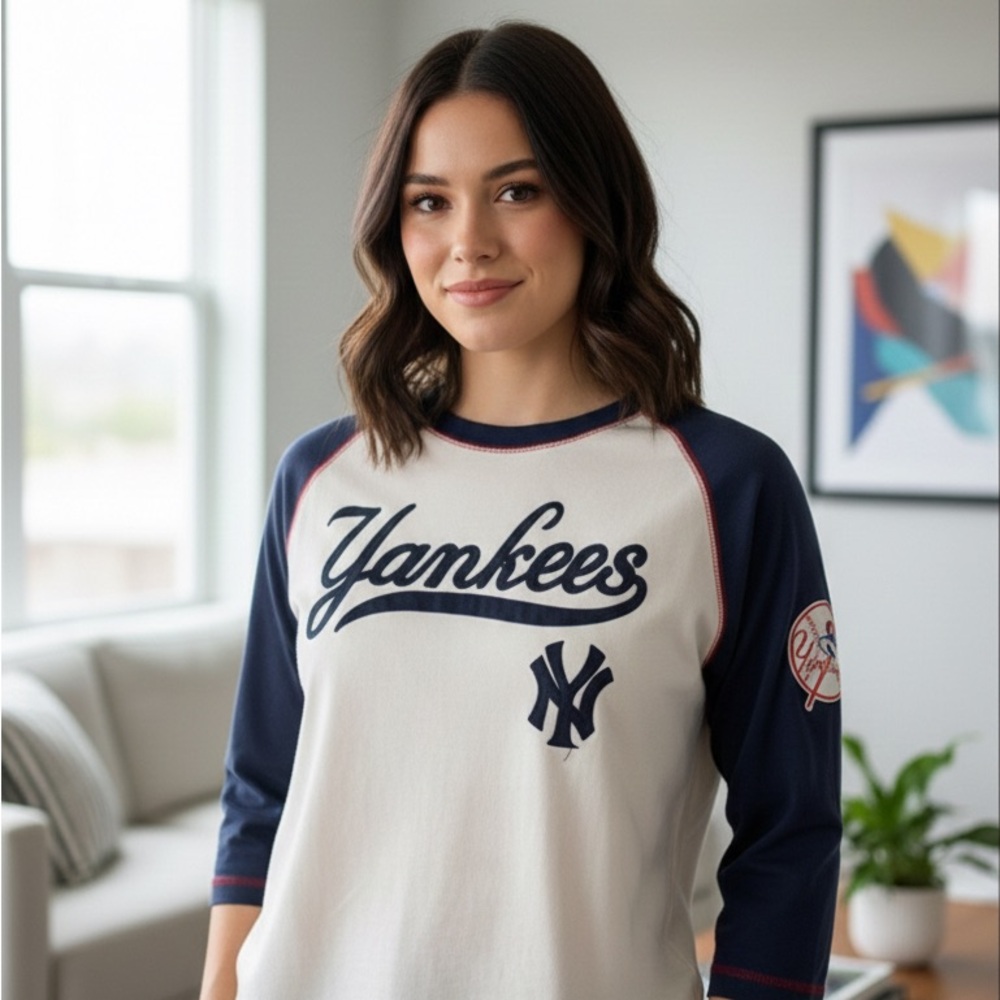 Yankees Raglan Sleeve Shirt